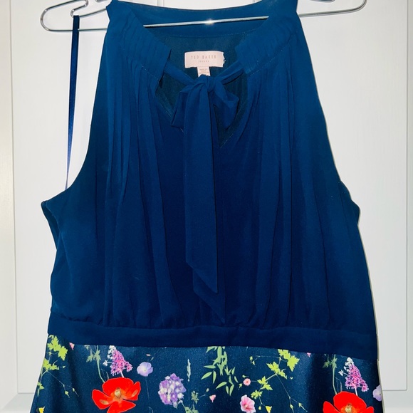 ***SOLD*** Ted Baker Shimma Halter Neck Pleated Dress - Picture 5 of 6